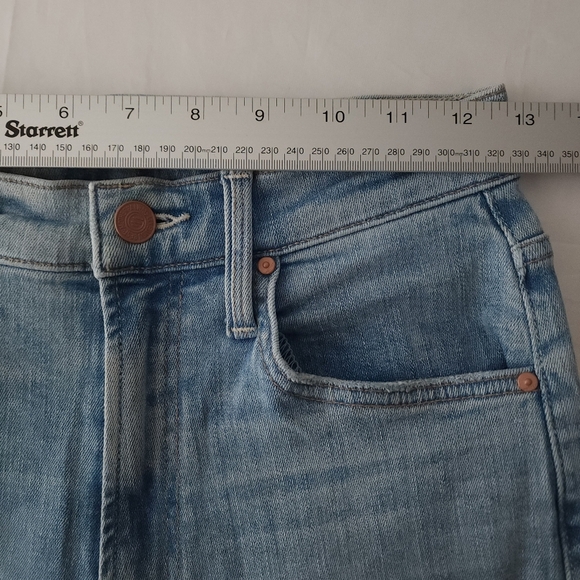 Mother High Waisted Rider Skimp Jeans in Dreamer - Picture 9 of 11